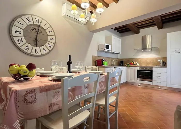 Appartamento Borgo Del Silenzio - With Pool In Lajatico