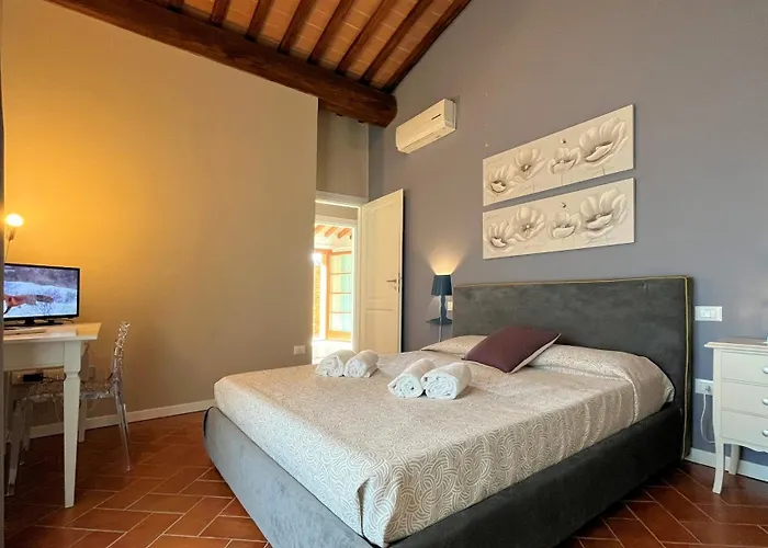 Borgo Del Silenzio - With Pool In Appartamento *